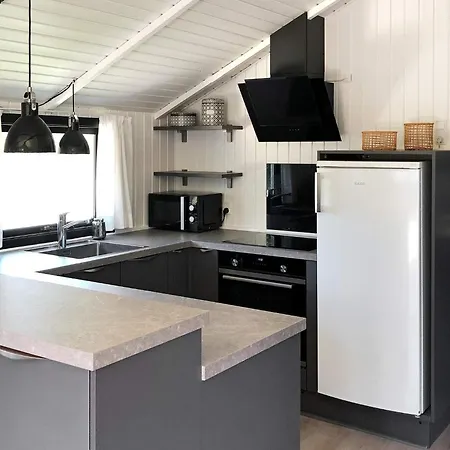 Feriehus 6 Person In Bl Vand