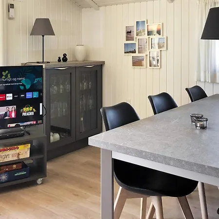 6 Person In Bl Vand Feriehus