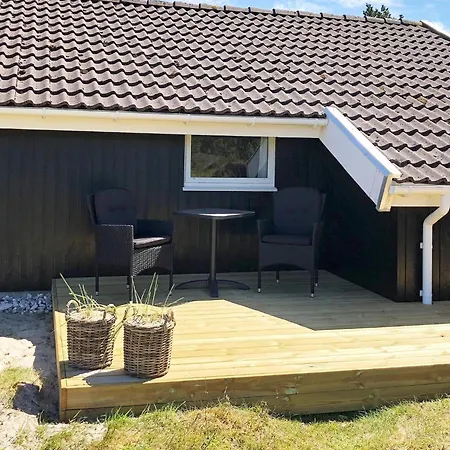 6 Person In Bl Vand *