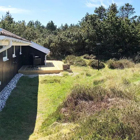 6 Person In Bl Vand * Blåvand